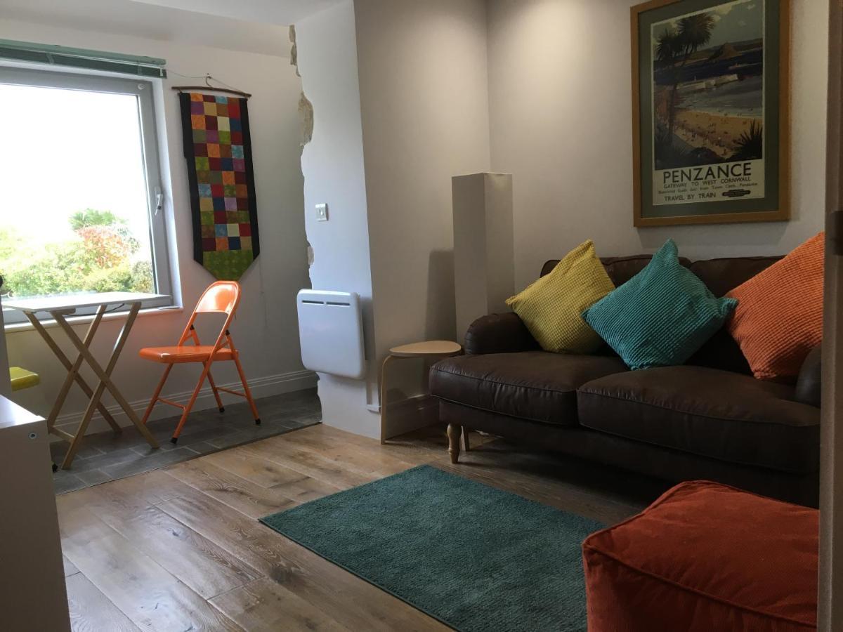 The Wrens Annexe - Stylish Self-Contained 2-Bed Annexe Penzance Extérieur photo